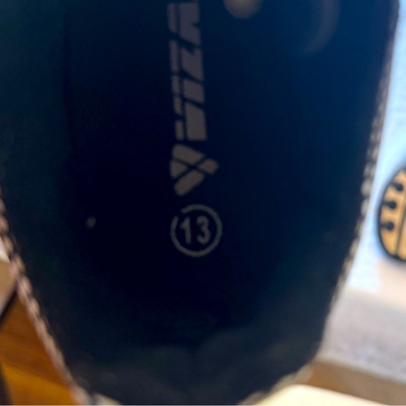 Vizari Black Soccer Cleats youth size 13 - Picture 3 of 3